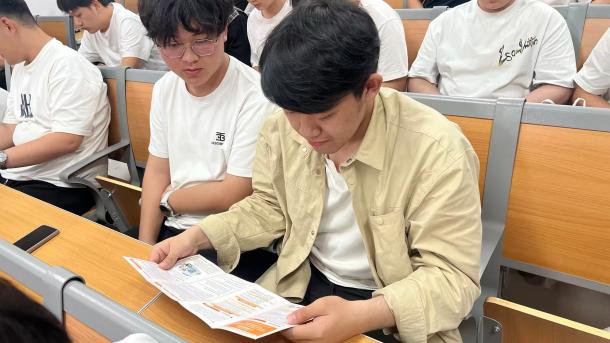 图示, 示意图

中度可信度描述已自动生成:ver1