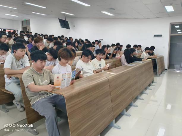 图示, 示意图

中度可信度描述已自动生成:ver1