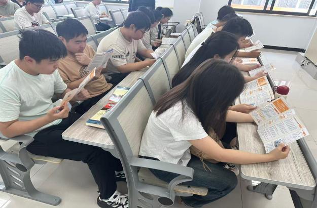 图示, 示意图

中度可信度描述已自动生成:ver1